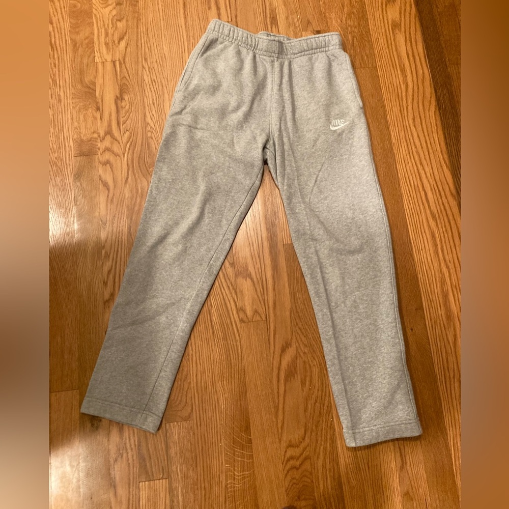 Nike sweat pants size small